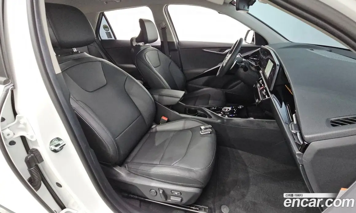 Kia Niro 2023 0.2 автомат (гидро), фото 18 Kia Niro 2023 0.2 автомат (гидро), фото 18
