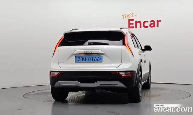 Kia Niro 2023 0.2 автомат (гидро), миниатюра 4 Kia Niro 2023 0.2 автомат (гидро), миниатюра 4
