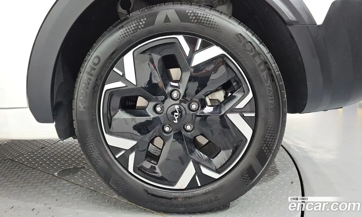 Kia Niro 2023 0.2 автомат (гидро), фото 7 Kia Niro 2023 0.2 автомат (гидро), фото 7