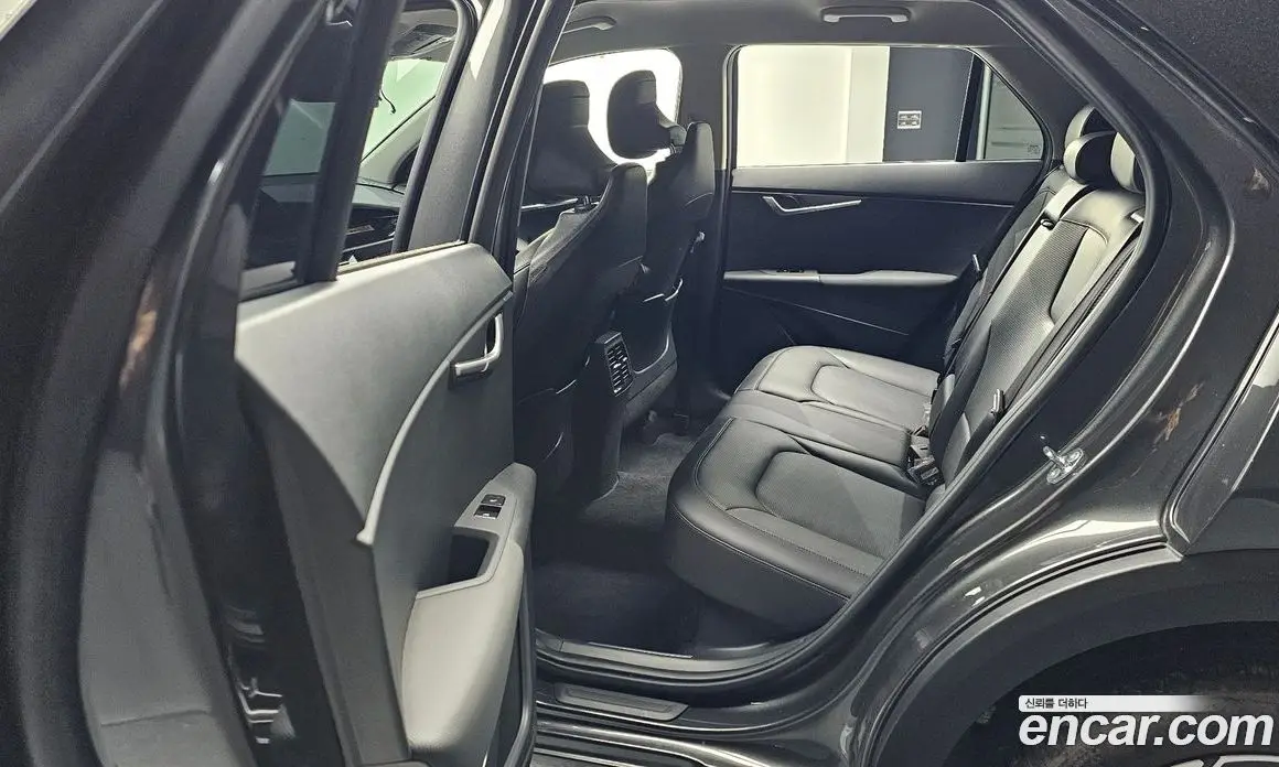 Kia Niro 2025 1.6 автомат (гидро), фото 16