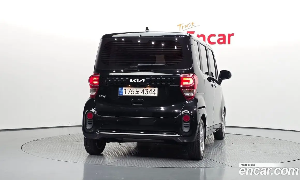Kia Ray 2021 1.0 автомат (гидро), фото 4