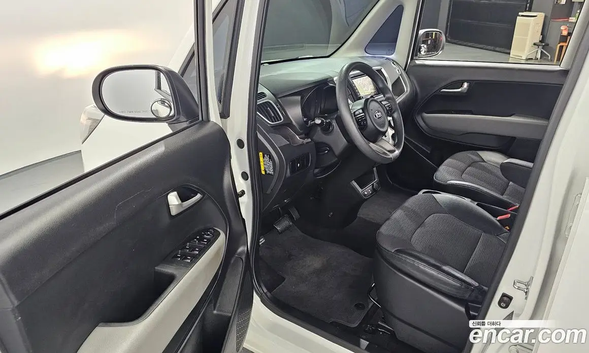 Kia Ray 2021 1.0 автомат (гидро), фото 13