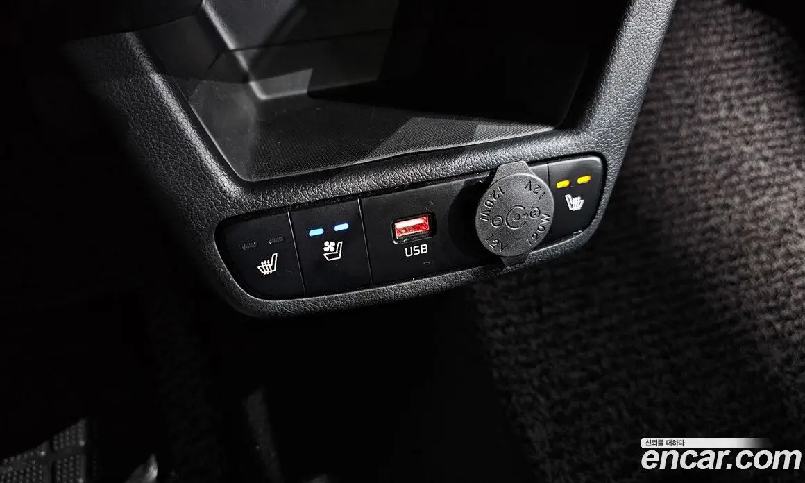 Kia Ray 2023 1.0 автомат (гидро), фото 18