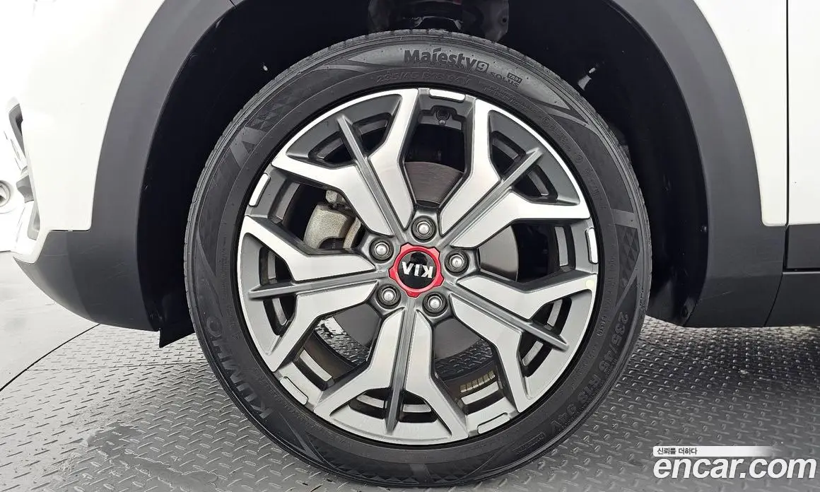 Kia Seltos 2019 1.6 автомат (гидро), фото 5