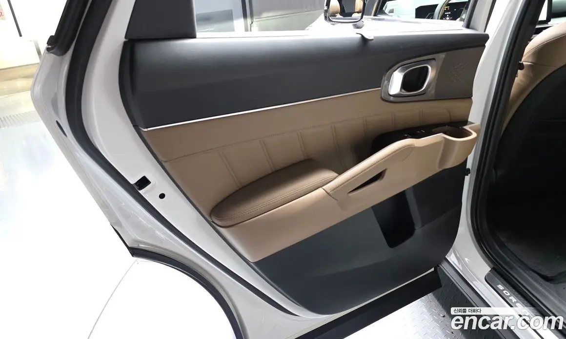 Kia Sorento 2023 1.6 автомат (гидро), фото 15 Kia Sorento 2023 1.6 автомат (гидро), фото 15