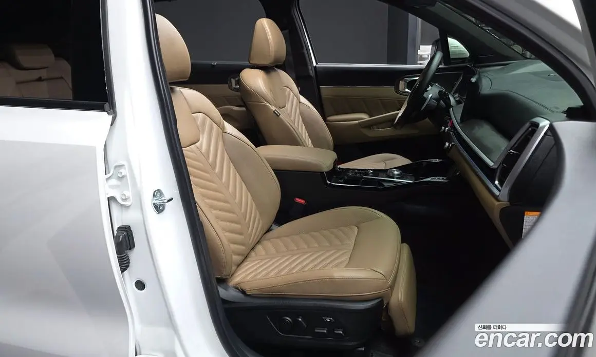 Kia Sorento 2023 1.6 автомат (гидро), фото 17 Kia Sorento 2023 1.6 автомат (гидро), фото 17