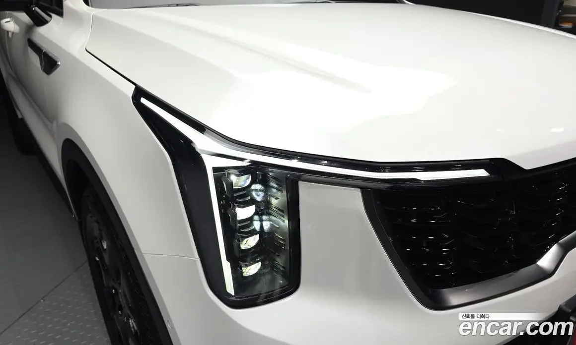Kia Sorento 2023 1.6 автомат (гидро), фото 8 Kia Sorento 2023 1.6 автомат (гидро), фото 8