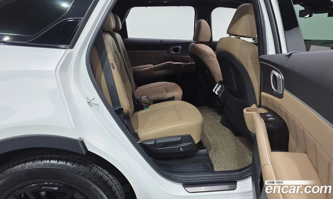 Kia Sorento 2024 1.6 автомат (гидро), фото 17