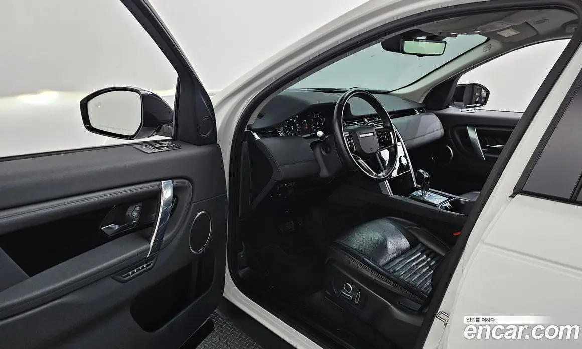 Land Rover Discovery Sport 2022 2.0 автомат (гидро), фото 13