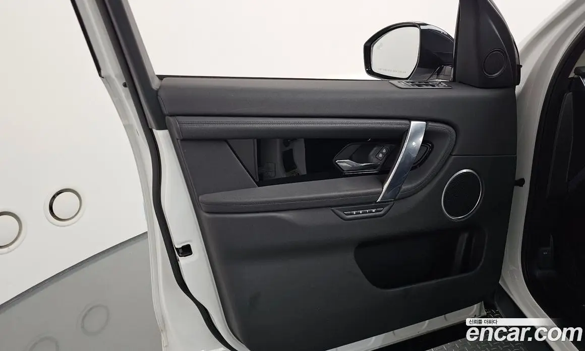 Land Rover Discovery Sport 2022 2.0 автомат (гидро), фото 14