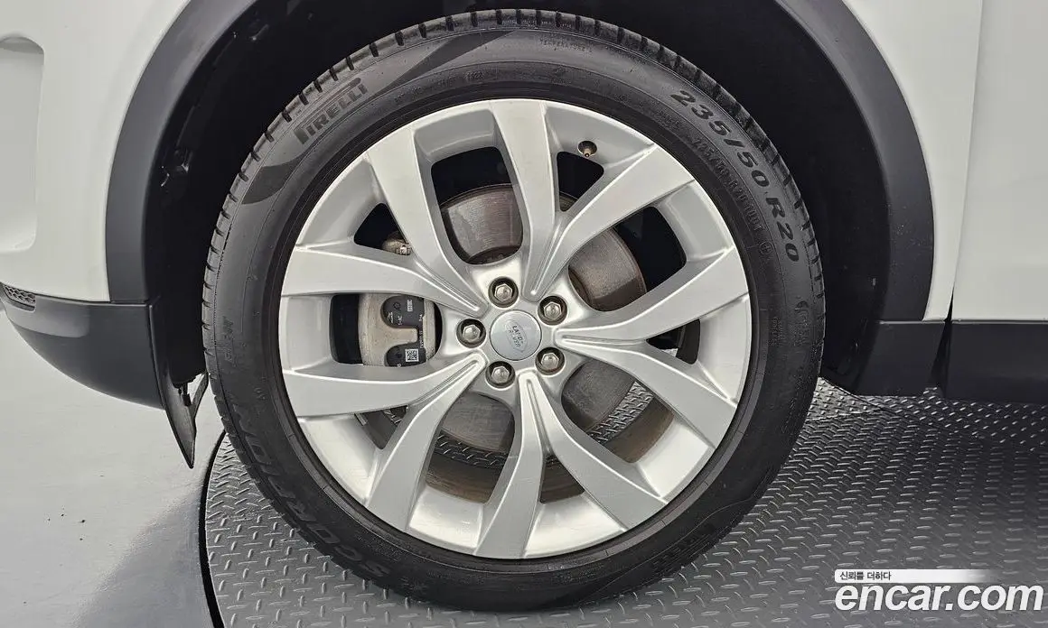 Land Rover Discovery Sport 2022 2.0 автомат (гидро), фото 5