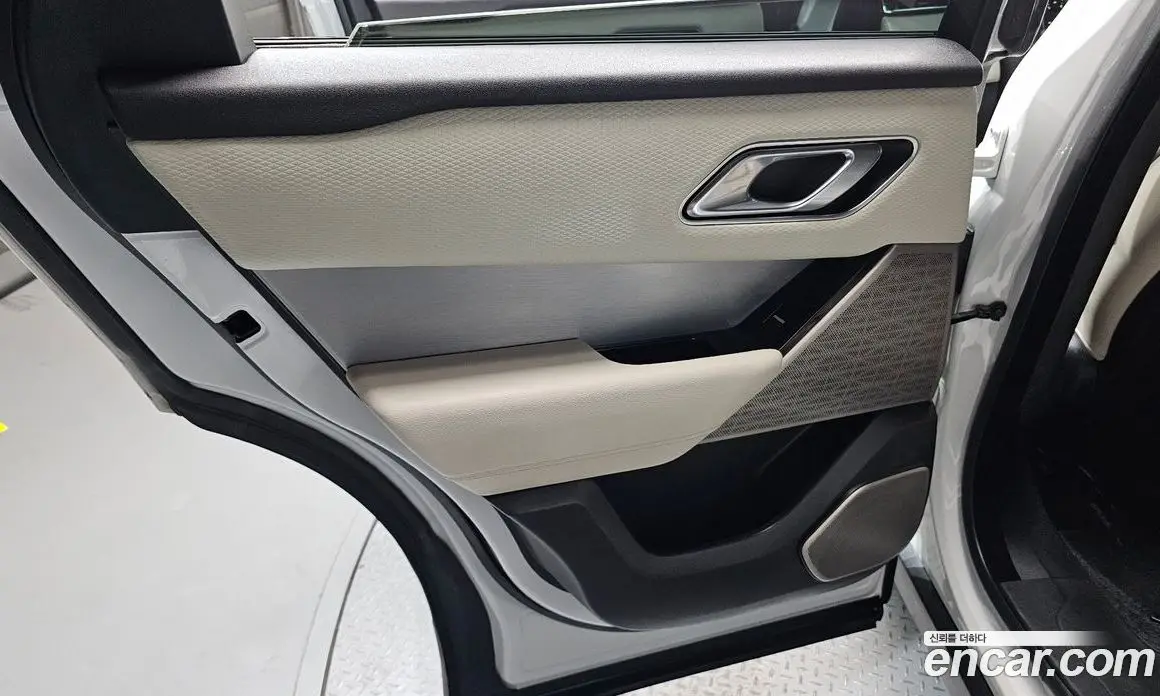 Land Rover Range Rover Velar 2018 3.0 автомат (гидро), фото 15
