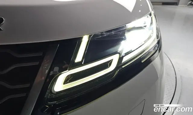 Land Rover Range Rover Velar 2018 3.0 автомат (гидро), миниатюра 8