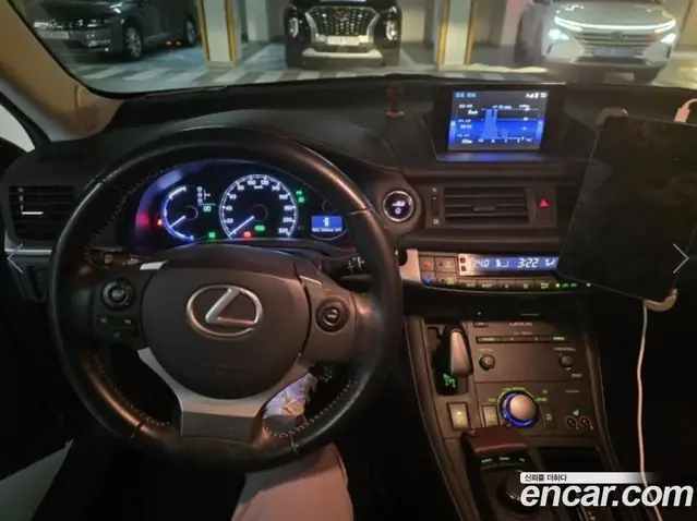 Lexus CT200h 2015 1.8 автомат (гидро), миниатюра 5
