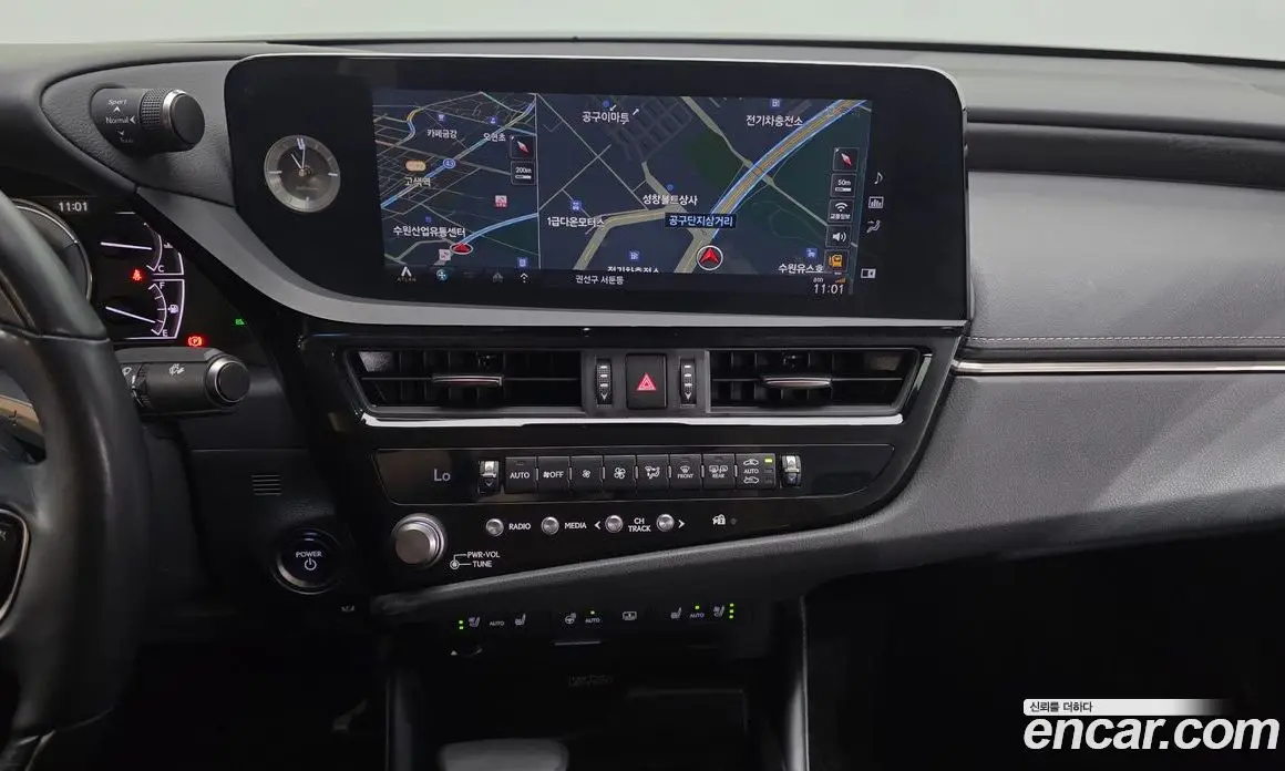 Lexus ES 2022 2.5 автомат (гидро), фото 19 Lexus ES 2022 2.5 автомат (гидро), фото 19