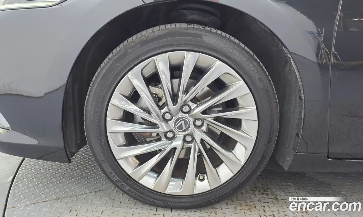 Lexus ES 2022 2.5 автомат (гидро), фото 5 Lexus ES 2022 2.5 автомат (гидро), фото 5