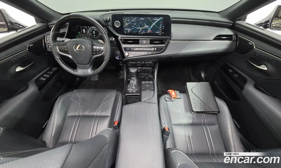Lexus ES 2022 2.5 автомат (гидро), фото 10 Lexus ES 2022 2.5 автомат (гидро), фото 10