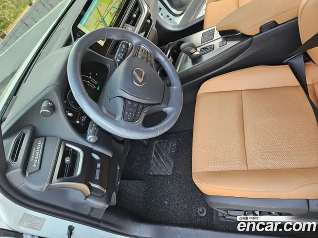 Lexus UX 2025 2.0 автомат (гидро), миниатюра 6