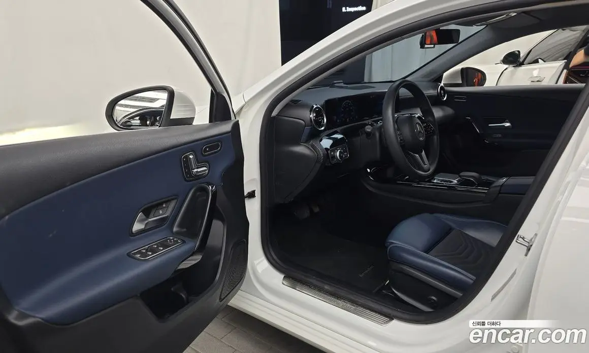Mercedes-Benz A-Class 2019 2.0 автомат (гидро), фото 13