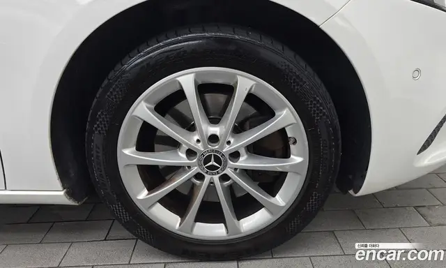 Mercedes-Benz A-Class 2019 2.0 автомат (гидро), миниатюра 7