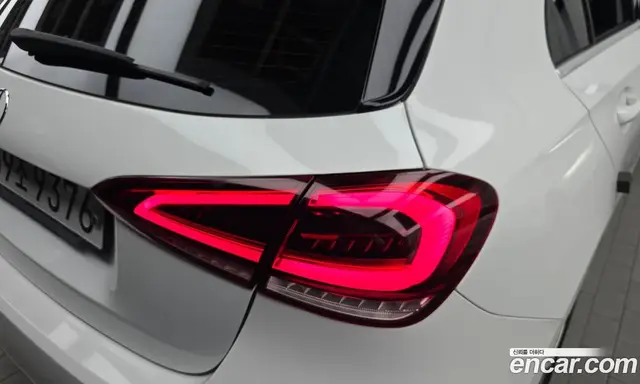 Mercedes-Benz A-Class 2019 2.0 автомат (гидро), миниатюра 9