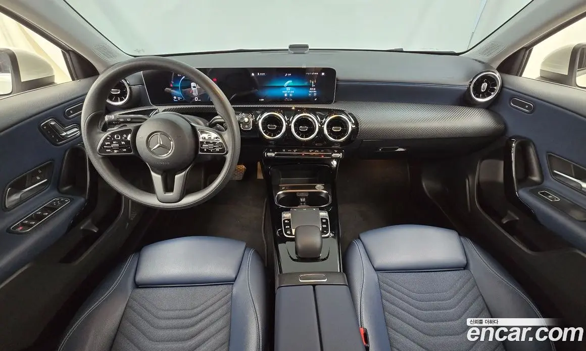 Mercedes-Benz A-Class 2019 2.0 автомат (гидро), фото 10