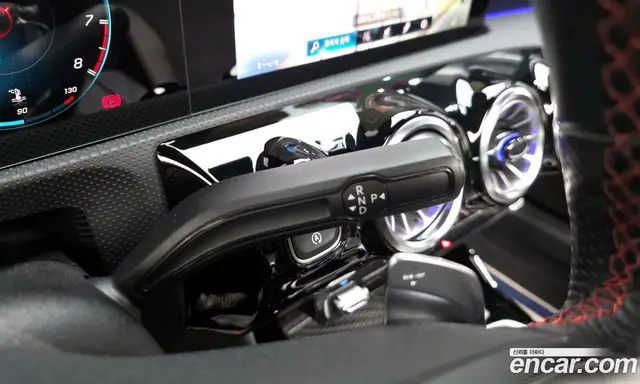 Mercedes-Benz A-Class 2021 2.0 автомат (гидро), миниатюра 12
