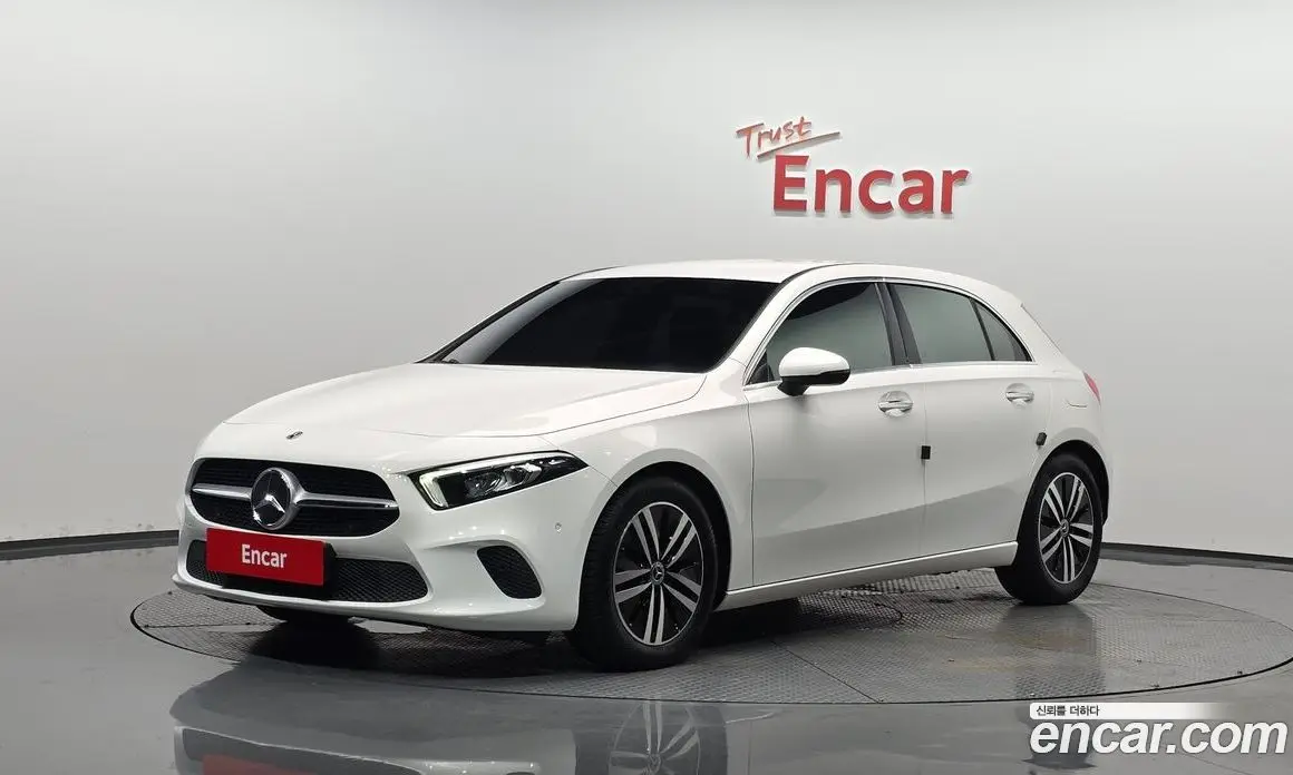 Mercedes-Benz A-Class 2021 2.0 автомат (гидро), фото 1 Mercedes-Benz A-Class 2021 2.0 автомат (гидро), фото 1