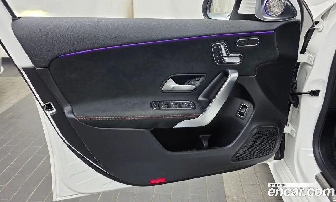 Mercedes-Benz A-Class 2021 2.0 автомат (гидро), фото 14