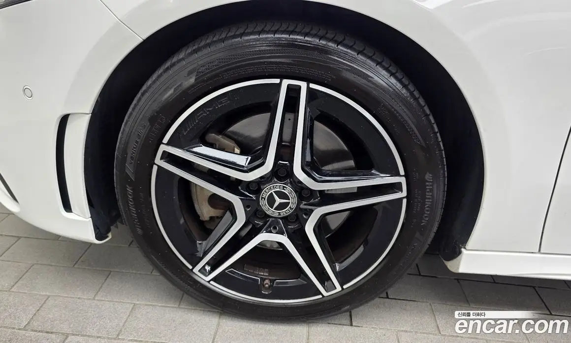 Mercedes-Benz A-Class 2021 2.0 автомат (гидро), фото 5