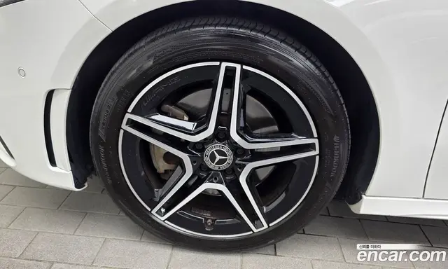 Mercedes-Benz A-Class 2021 2.0 автомат (гидро), миниатюра 5