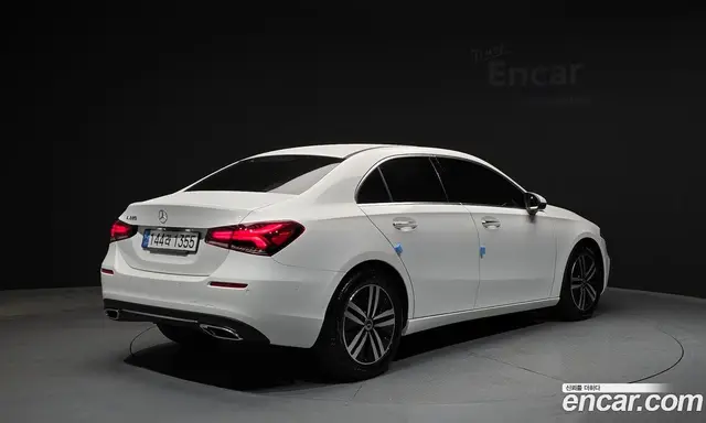 Mercedes-Benz A-Class 2023 2.0 автомат (гидро), миниатюра 2 Mercedes-Benz A-Class 2023 2.0 автомат (гидро), миниатюра 2