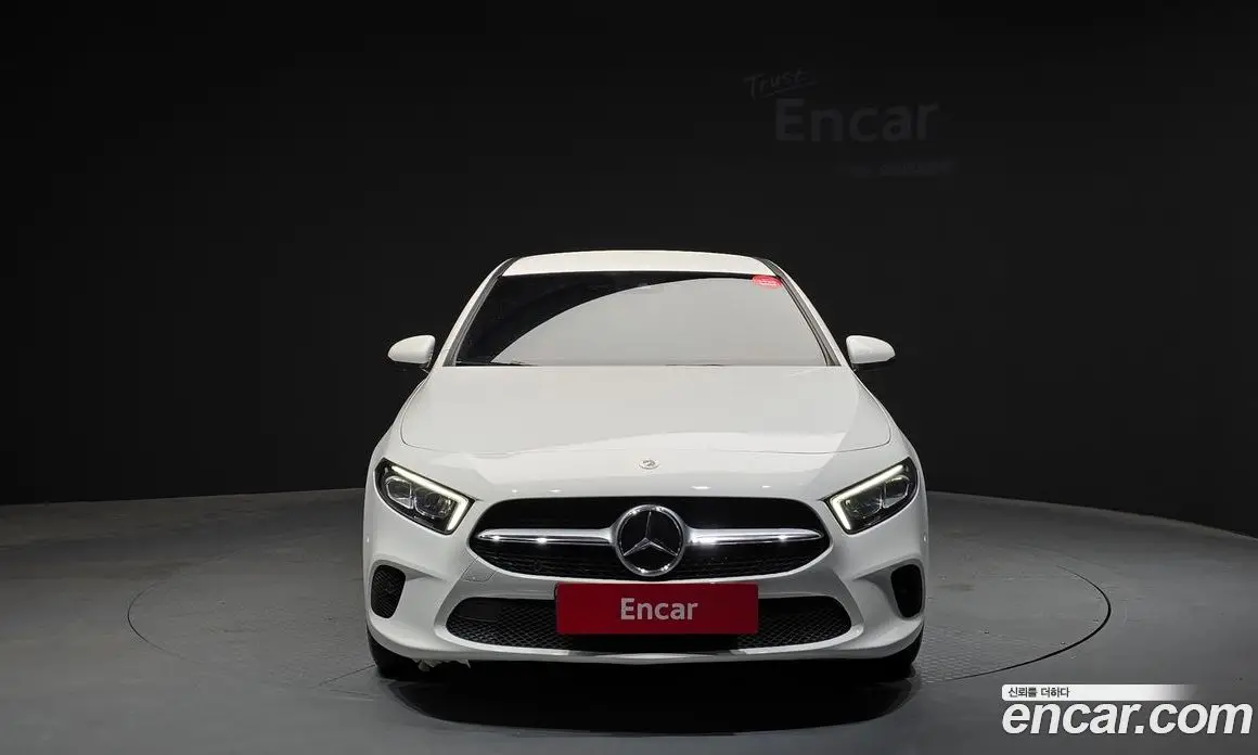 Mercedes-Benz A-Class 2023 2.0 автомат (гидро), фото 3 Mercedes-Benz A-Class 2023 2.0 автомат (гидро), фото 3