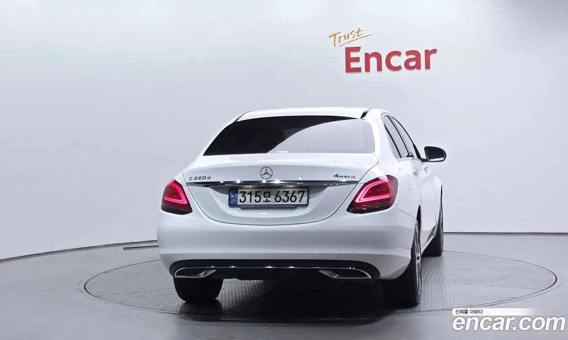 Mercedes-Benz C-Class 2020 1.9 автомат (гидро), фото 4 Mercedes-Benz C-Class 2020 1.9 автомат (гидро), фото 4