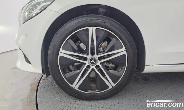 Mercedes-Benz C-Class 2020 1.9 автомат (гидро), миниатюра 5 Mercedes-Benz C-Class 2020 1.9 автомат (гидро), миниатюра 5
