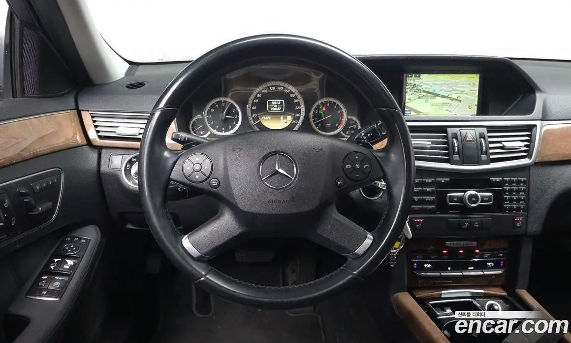 Mercedes-Benz E-Class 2012 3.5 автомат (гидро), фото 18