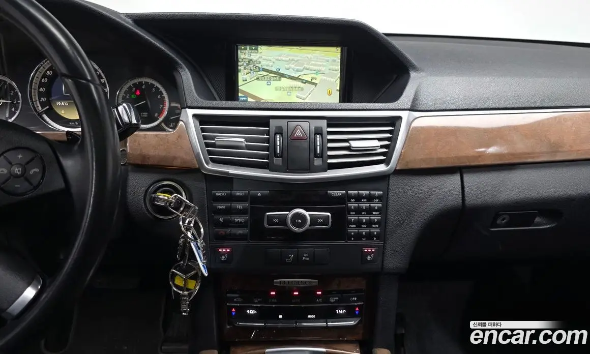 Mercedes-Benz E-Class 2012 3.5 автомат (гидро), фото 19