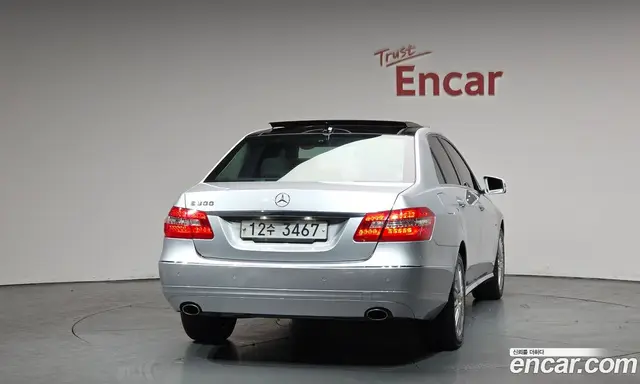 Mercedes-Benz E-Class 2012 3.5 автомат (гидро), миниатюра 4