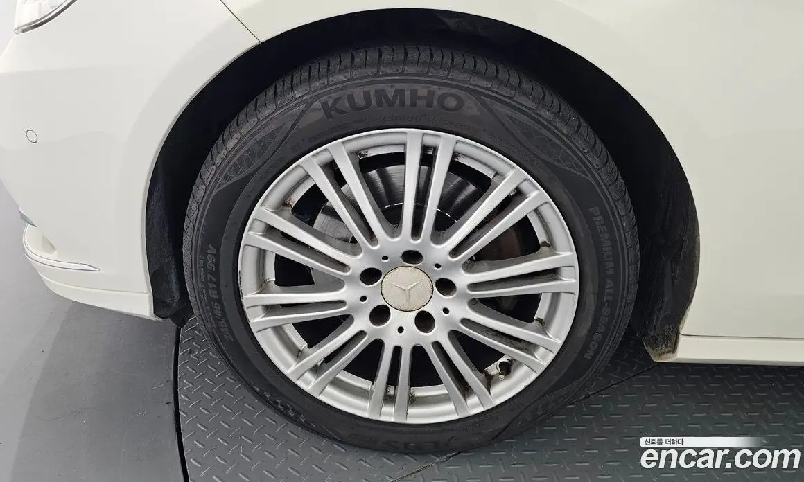 Mercedes-Benz E-Class 2012 3.5 автомат (гидро), фото 5