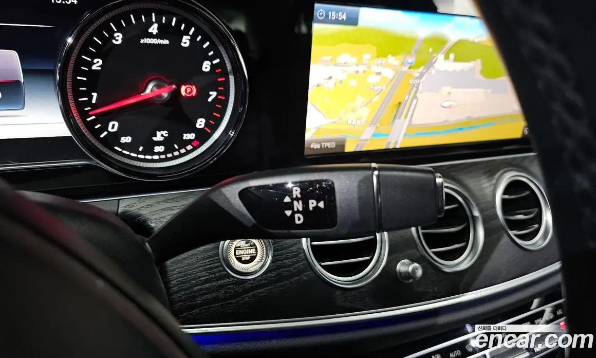 Mercedes-Benz E-Class 2018 2.0 автомат (гидро), фото 12