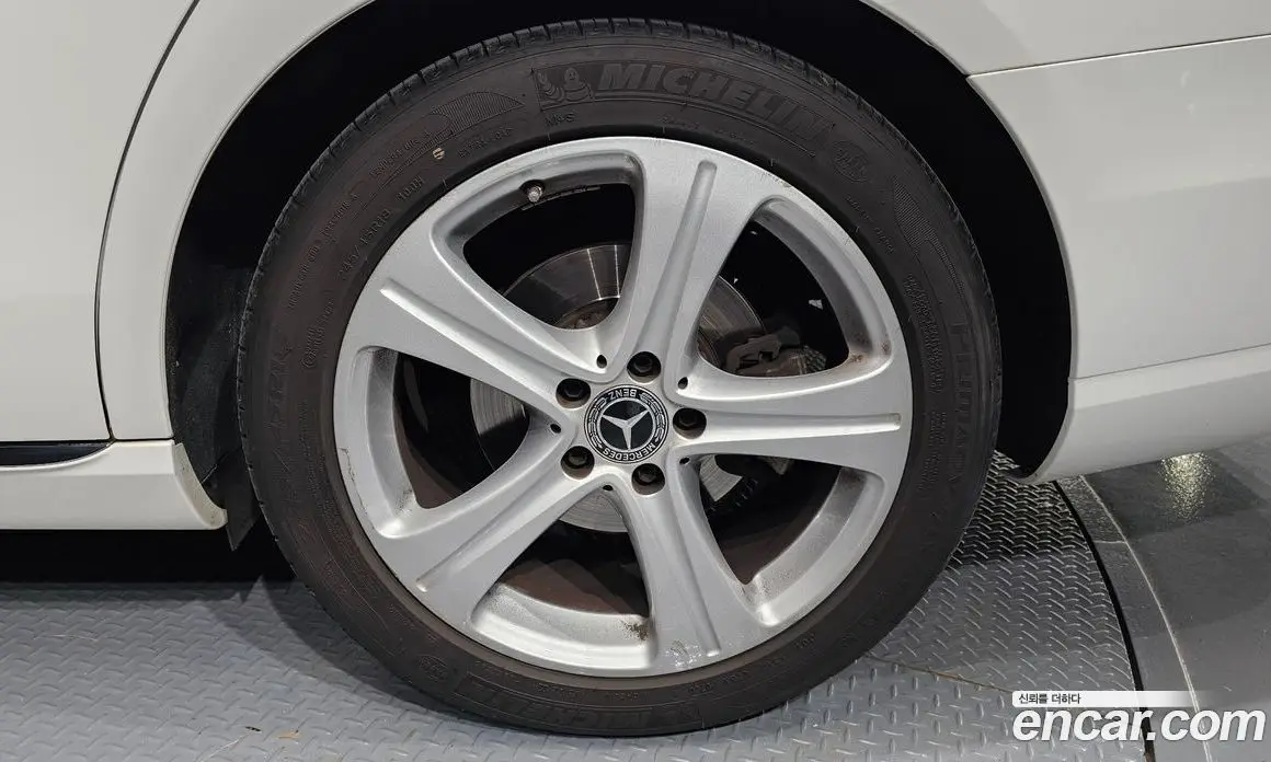 Mercedes-Benz E-Class 2018 2.0 автомат (гидро), фото 7