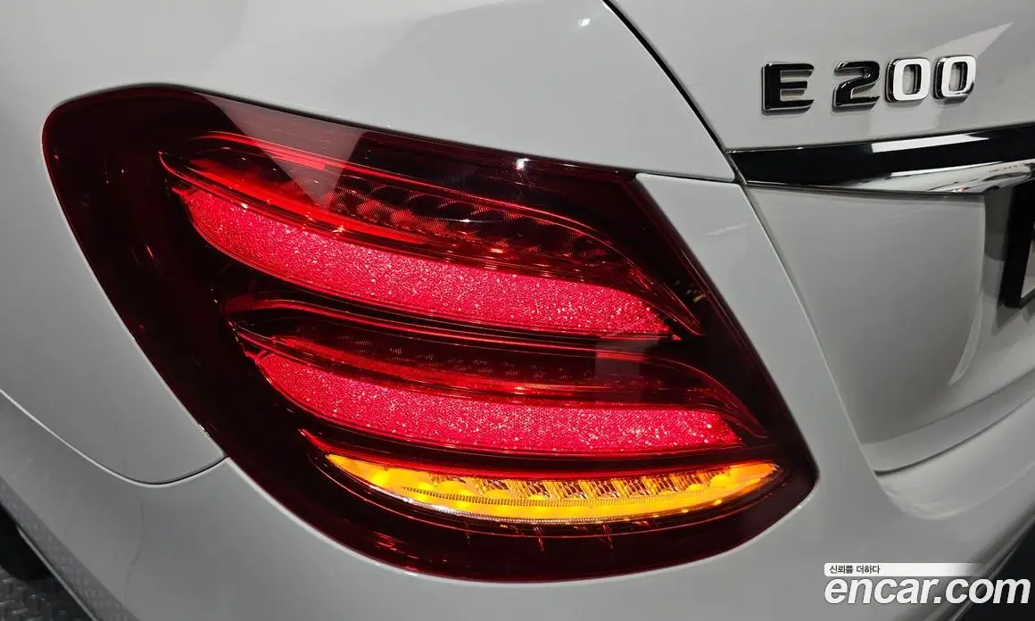 Mercedes-Benz E-Class 2018 2.0 автомат (гидро), фото 9