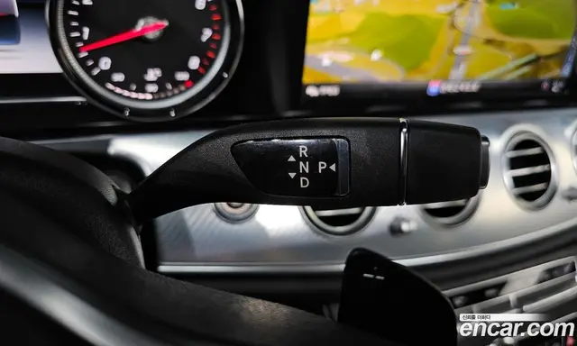 Mercedes-Benz E-Class 2019 2.0 автомат (гидро), миниатюра 12