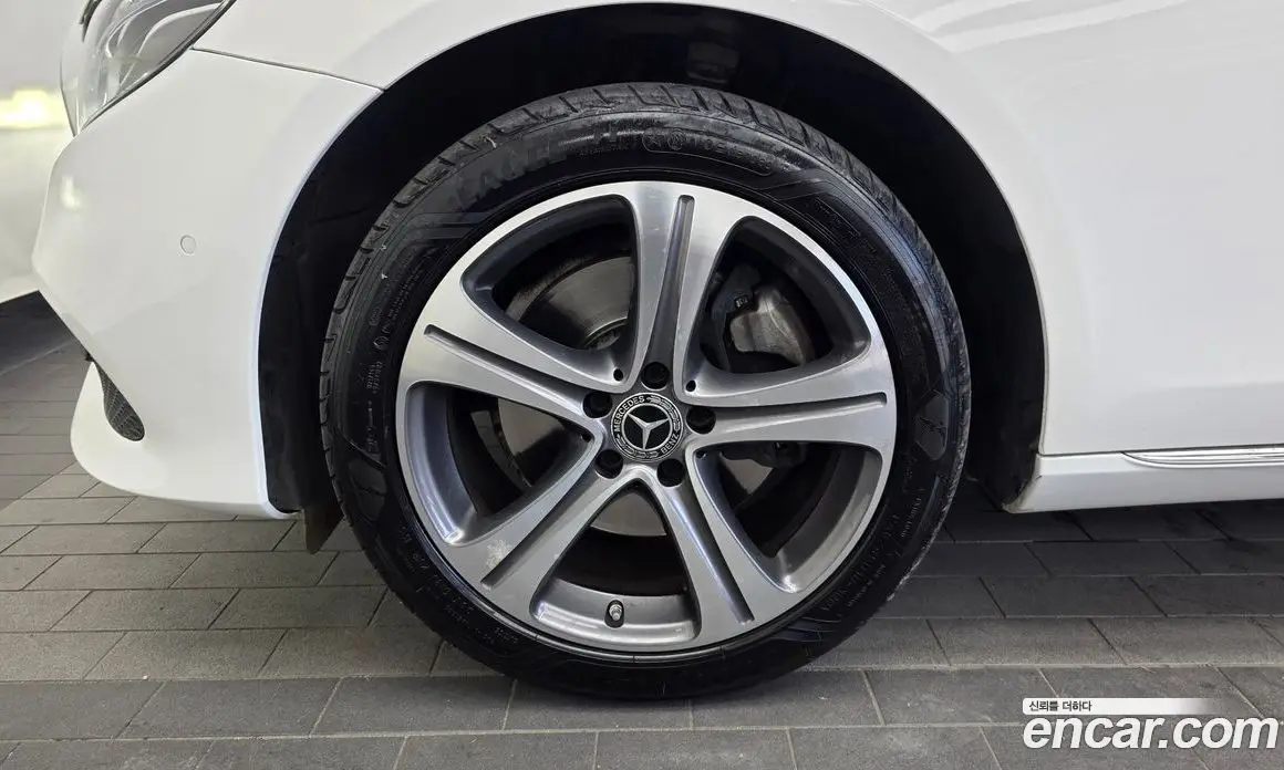 Mercedes-Benz E-Class 2019 1.9 автомат (гидро), фото 5