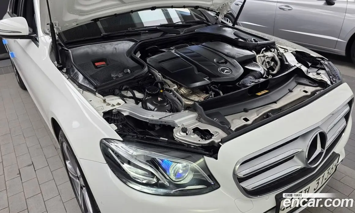 Mercedes-Benz E-Class 2019 1.9 автомат (гидро), фото 6