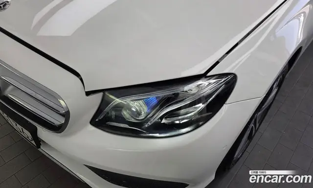 Mercedes-Benz E-Class 2019 1.9 автомат (гидро), миниатюра 8