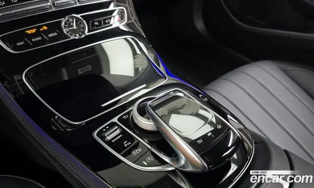 Mercedes-Benz E-Class 2020 2.0 автомат (гидро), миниатюра 12