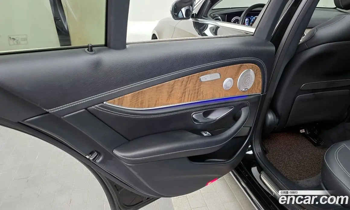 Mercedes-Benz E-Class 2020 2.0 автомат (гидро), фото 15
