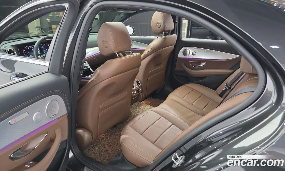 Mercedes-Benz E-Class 2021 2.0 автомат (гидро), фото 16