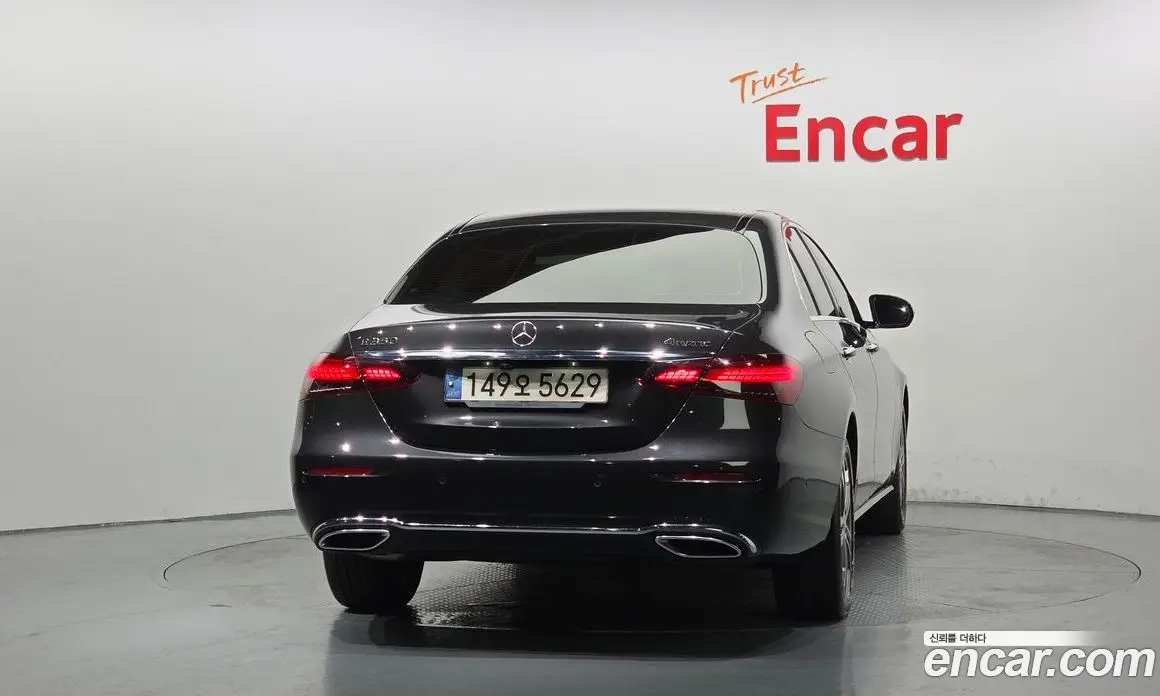 Mercedes-Benz E-Class 2021 2.0 автомат (гидро), фото 4